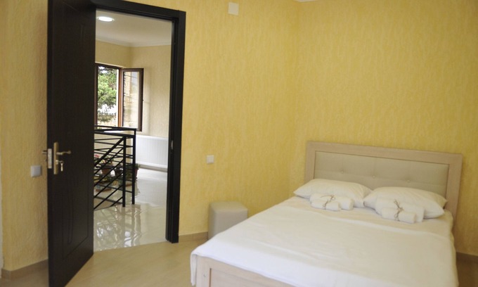 Kutaisi Hotel | Cozy Pomegranate Double Room with Breakfast Included