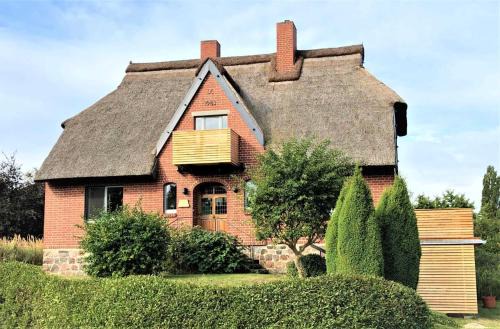 Warsin House | Welcoming Pommernhof am Stettiner Haff for Families