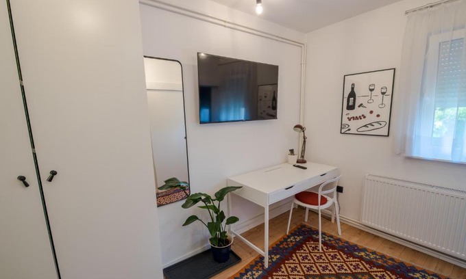 Novi Zagreb Apartment | Family-Friendly Pomodoro Rooms with Hot Tub & 9/10 Rating