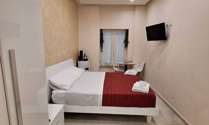 Scafati House | Discover Pompei 79 AD B&B: Family-Friendly with Breakfast