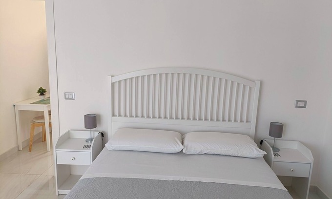 Pompei House | Convenient Pompeii Francy Apartment with Free Parking