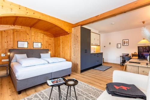 Reith bei Kitzbuehel Apartment | Family-Friendly Retreat at Haus Ponapart - Rated 9.4/10