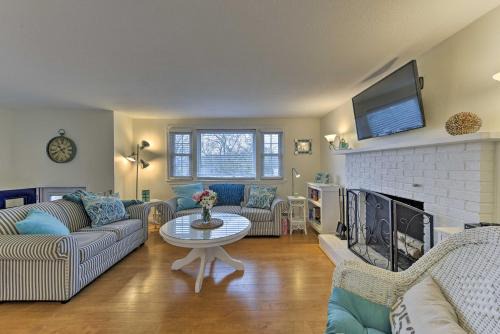 East Wareham House | Idyllic East Wareham Retreat with Pond Access & Dock