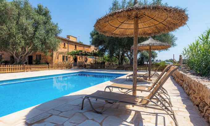 Llucmajor House | Relax at Ponent: Wi-Fi, Pool, Garden & Terrace Awaits