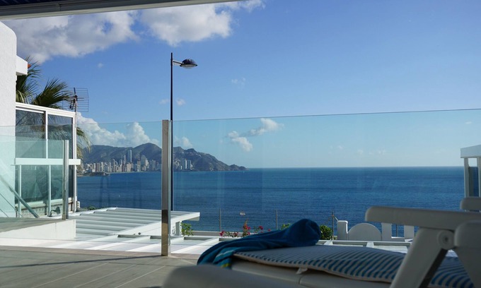 Cala House | Family-Friendly 3 Bed Retreat with Sea Views & Games Room