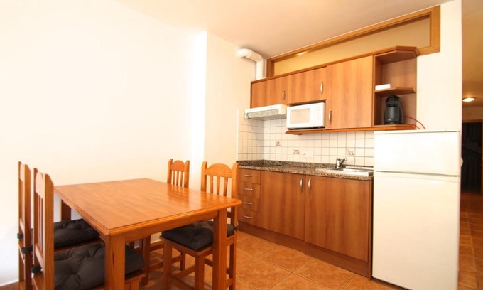 Ransol Apartment | Discover Pont de Toneta: Family & Pet-Friendly Stay