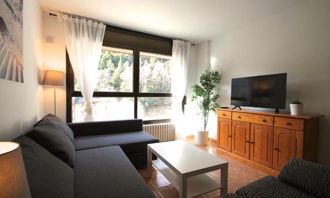 Ransol Apartment | Discover Family-Friendly Pont de Toneta in Ransol