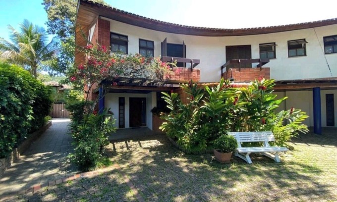 Barra do Sahy House | Family-Friendly Stay at Pontal do Sahy with Pool & Kitchen