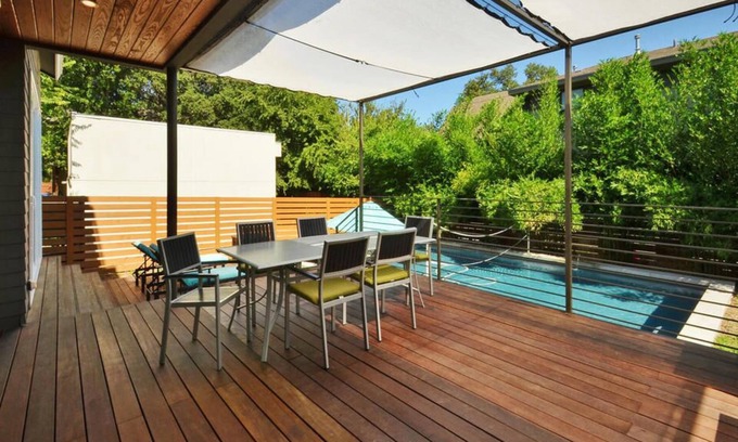 Barton Heights House | Pool | 4 Beds | Sleeps 8 - WalkerVR Zilker Villa!