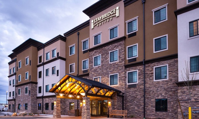 St. George Apartment | Relaxing Studio Suite with Pool & Hot Tub Near Dixie State