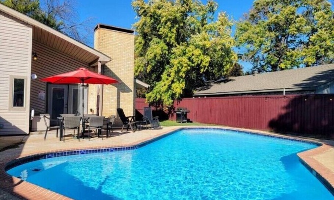 Plano House | Tranquil Retreat with Pool, Jacuzzi & Ocean Views Await