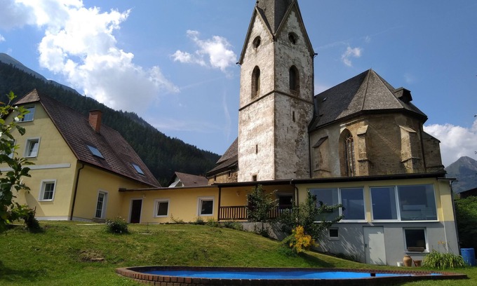 Vordernberg House | Experience Nature: Pool, Sauna & Billiards Await You