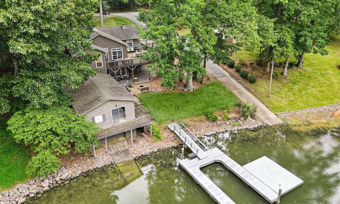 Sherrills Ford House | Ultimate Retreat: Pool Table, Firepit & Lake Views Await