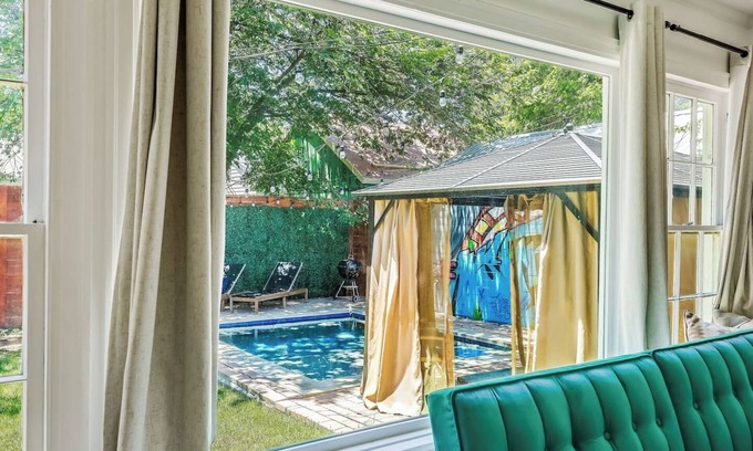 Cherrywood House | Relaxing Pool Vibes for Family and Pets to Enjoy!