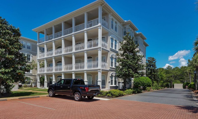 SeaNest Village Condo | Cozy Villas At Seagrove A101 with Pool Views & Beach Access
