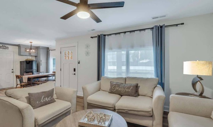 Pooler House | Pet-Friendly 3 Bedroom Retreat in Pooler, GA - Rated 10/10