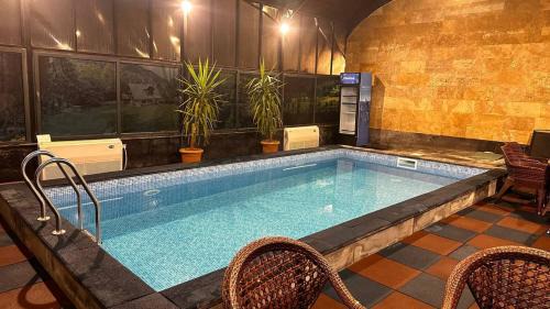 Artashavan Villa | Relaxing Retreat at Poolside Argel with Hot Tub & More