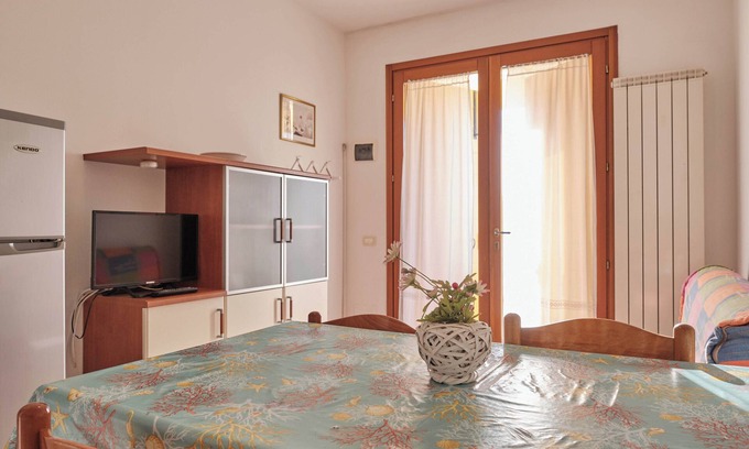 Rosapineta Apartment | Relaxing Poolside Retreat: Seaside Apartment with A/C