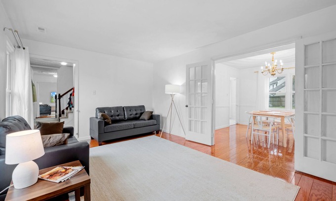 Northeast Virginia Beach House | Relax in a Poolside Oasis with Family-Friendly Amenities