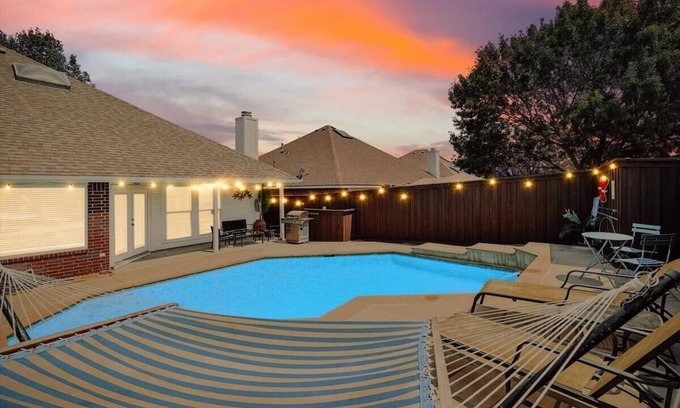 Mesquite House | Exceptional 5BR Pool Retreat with Game Room and Grill