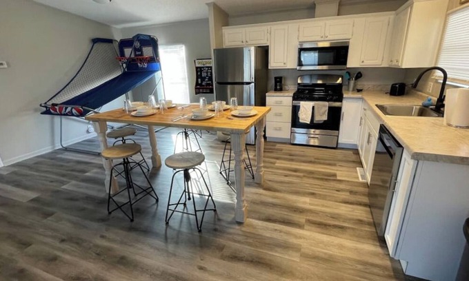Norwalk House | Family Fun Awaits at Kalahari & Cedar Point Retreat