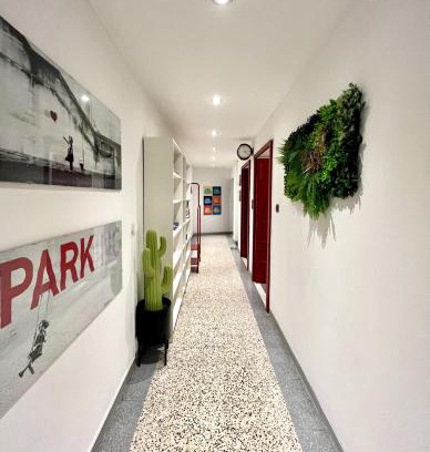 Como Apartment | Guest Rated 10/10: Pop House by Cathedral & Lake