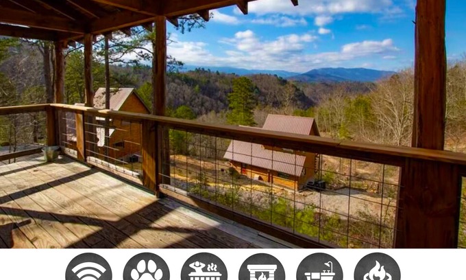 Townsend Cabin | Discover Pop's Perch: Pet Friendly & Relaxing Hot Tub Retreat