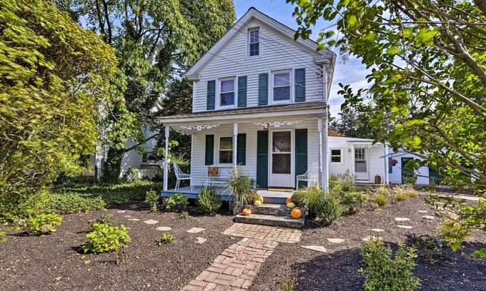 Cape May Court House Cottage | Discover Poplar Cottage: Near Stone Harbor Beaches!