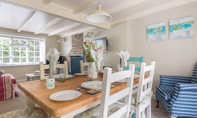 Port Isaac Cottage | Cozy Poplar Cottage: Pet-Friendly Retreat in Port Isaac