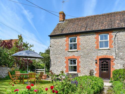 Wells House | Inviting Poplar Farm Cottage - Perfect for Families!