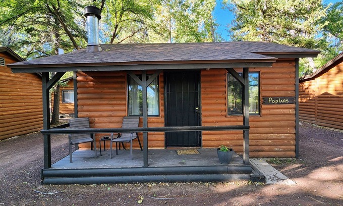 Pinetop-Lakeside Cabin | Pet-Friendly Poplars Cabin with Lake View at Lazy Oaks Resort