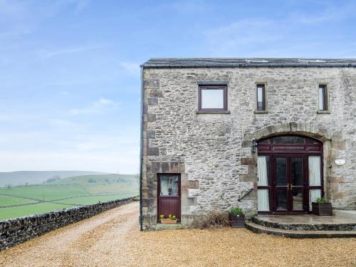 Earl Sterndale House | Child-Friendly Retreat at Poppies Court Jericho Farm