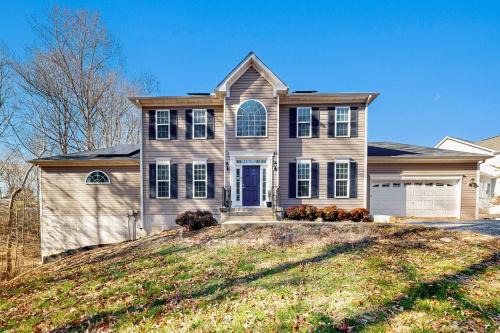 Morgan II House | Family-Friendly Haven at Poppy's Playhouse