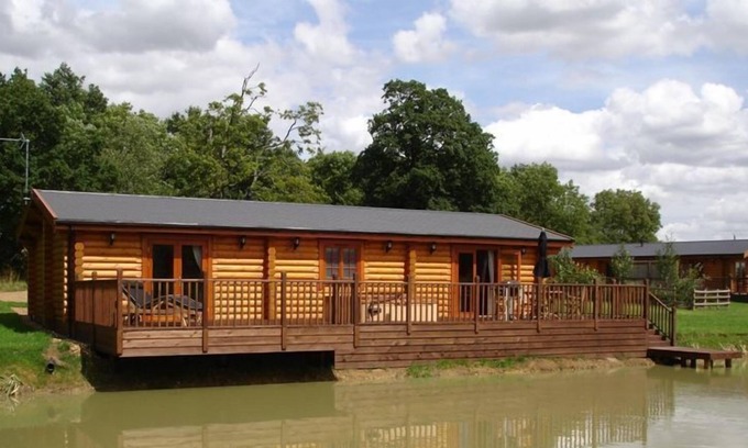 Castle Bytham Cottage | POPPY - sleeps 2 guests in 1 bedroom