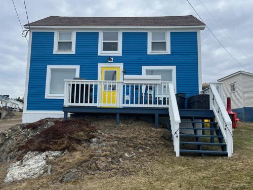 Twillingate House | Discover Family-Friendly Comfort at PoppyJoe's Hotel