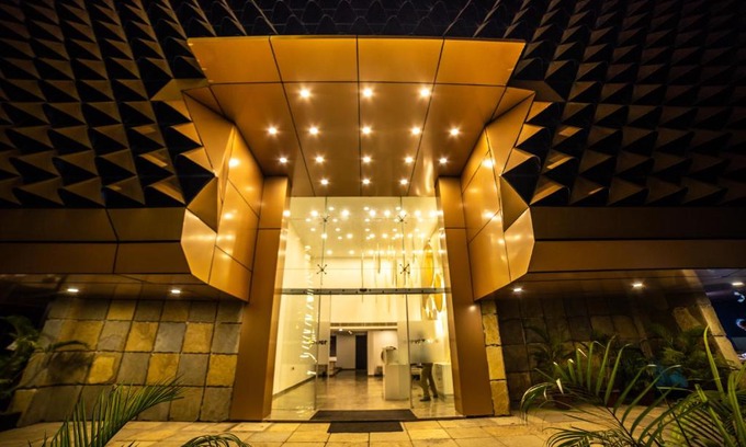 Coimbatore Hotel | Enjoy a Comfortable Stay at Poppys Tower with Breakfast