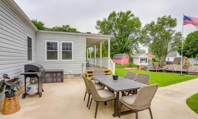 Port Clinton House | Relaxing Port Clinton Getaway with Boat Dock & Grill Access