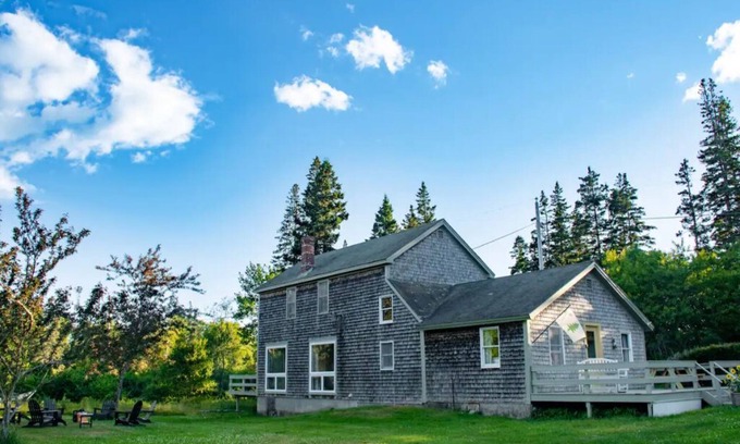 Port Clyde Cottage | Explore Port Clyde: Walk to Village, Lighthouse & Beach