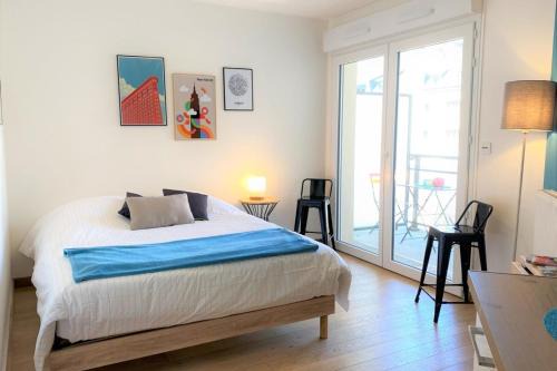Saint-Jean Apartment | Discover Port de Plaisance: Family-Friendly in the Heart