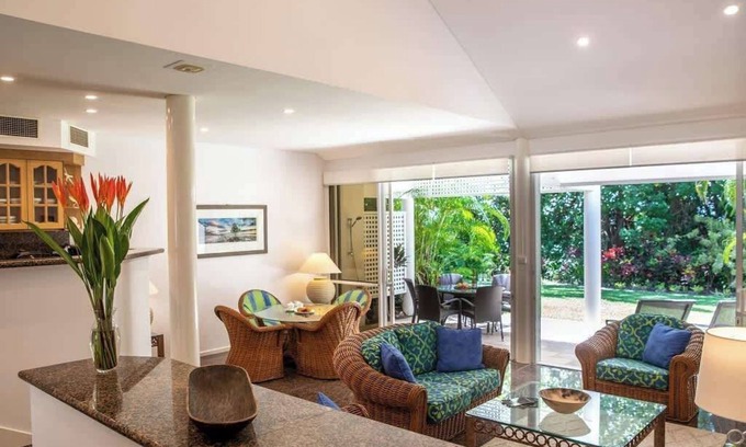 Port Douglas Condo | Beachfront 2 Bedroom Villa at Mirage Resort - Rated 10/10
