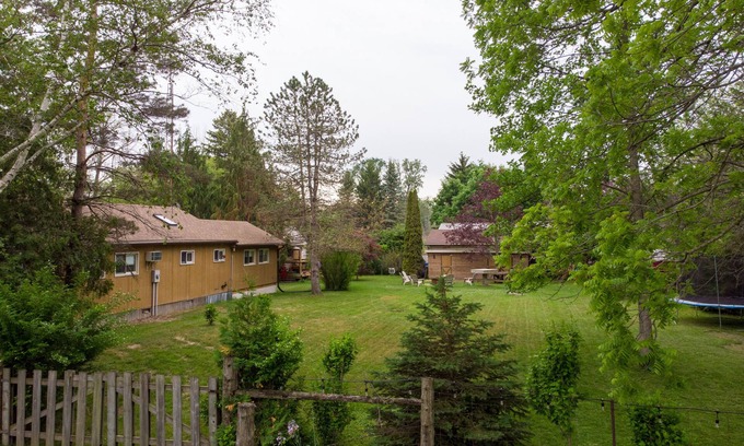 Port Franks Cottage | Cozy Port Franks Cottage with Kitchen & Family Amenities
