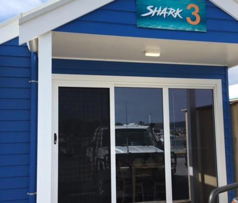 Port Lincoln Apartment | Port Lincoln Shark Apartment 3: Guest Rated 9/10, Hot Tub & Breakfast