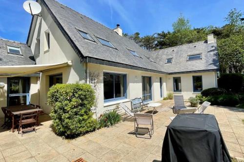 Port-Manech House | Port Manec'h: Beautiful Home Overlooking the Beach