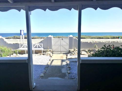 Port Nolloth House | Cozy Port Nolloth Beach Shack: Pet-Friendly with Ocean Views