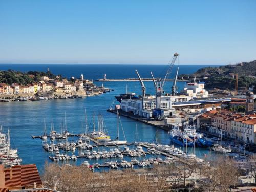 Port-Vendres Apartment | Sea View Studio with Terrace in Port-Vendres - Family Friendly