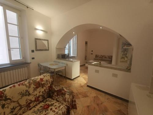 Genoa Historical Centre Apartment | Discover Porta Sopra Lodge: Guest Rated 9/10 Experience