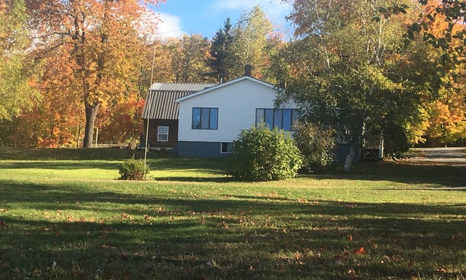 Portage Lake Cabin | Top-Rated Portage Lakeside Cabins with Family-Friendly Amenities