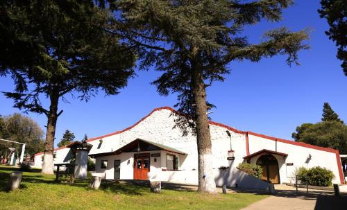 La Cumbre Hotel | Inviting Portal de La Cumbre: Rated 10/10 with Pool & Pets