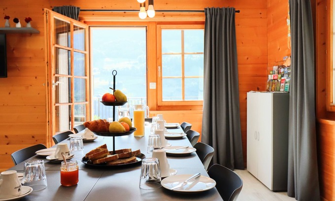 Val d'Illiez Ski Chalet | Scenic Chalet in Val-d'Illiez with Spa & Exceptional Reviews