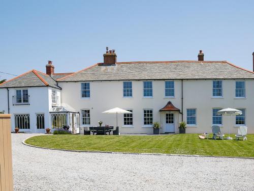 Padstow House | Porthcothan House